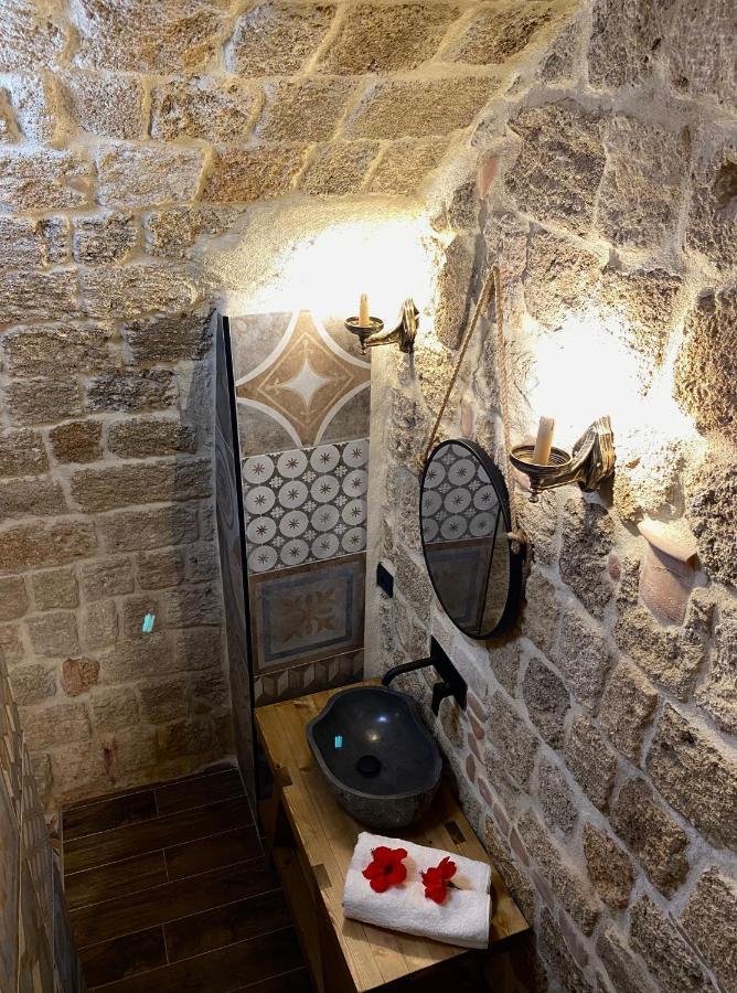 Stone Cave Suite Rhodes City Exteriör bild