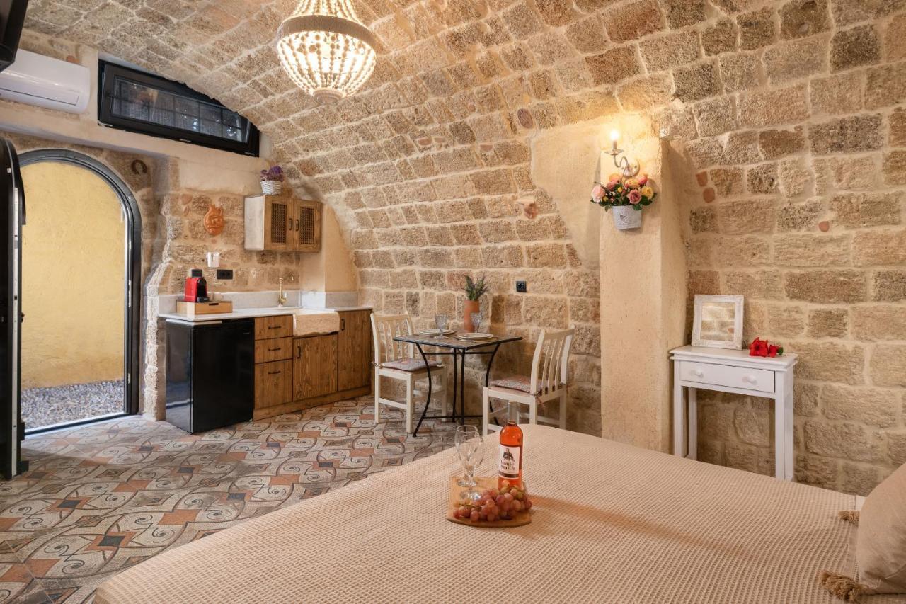 Stone Cave Suite Rhodes City Exteriör bild