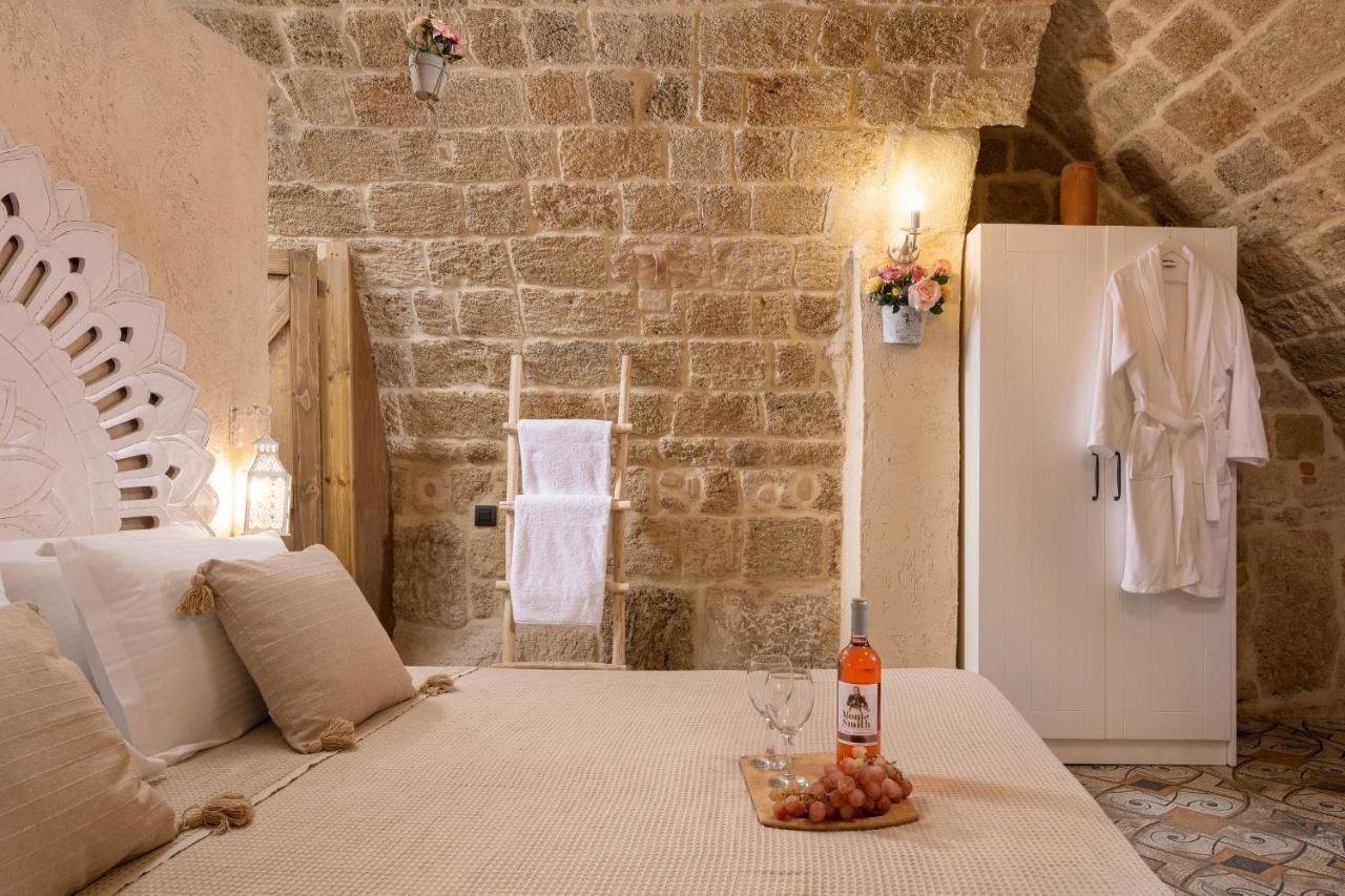 Stone Cave Suite Rhodes City Exteriör bild